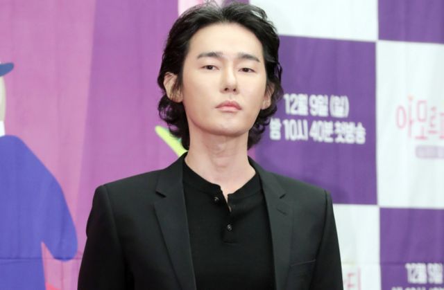 &nbsp;작가 겸 방송인 허지웅이 항명한 박정훈 대령의 무죄 선고에 기뻐했다. 사진은 지난 2018년 7월 서울 마포구 상암동 스탠포드호텔에서 진행된 tvN '아모르파티' 제작발표회에 참석한 허지웅 작가. /사진=머니투데이