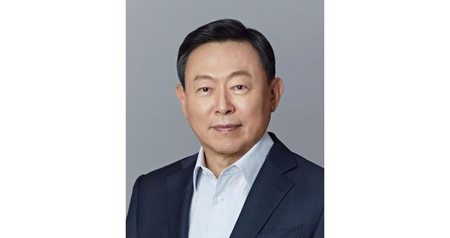 신동빈 롯데그룹 회장이 9일 롯데월드타워에서 '2025 상반기 롯데 VCM'을 개최하고 계열사 대표들과 그룹 경영 전략을 점검한다. /사진=롯데지주