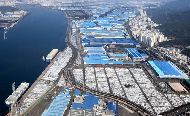 현대차 울산공장 불법 점거 노조원에 대해 형사재판과 민사재판에서 다른 판결이 나와 불법쟁위 행위를 조장할 수 있다는 우려의 목소리가 나왔다. 사진은 현대차 울산공장 전경. /사진=현대차