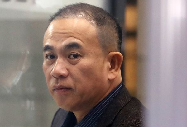 명태균씨 측이 전현직 국회의원 140명 이상과 관계를 맺었다고 주장했다. '윤석열 대통령 부부 공천 개입 의혹'의 핵심 인물인 명태균씨가 지난해 11월8일 정치자금법 위반 혐의 피의자 신분으로 검찰 조사를 받기 위해 경남 창원시 성산구 창원지방검찰청으로 출석하고 있는 모습. /사진=뉴스1