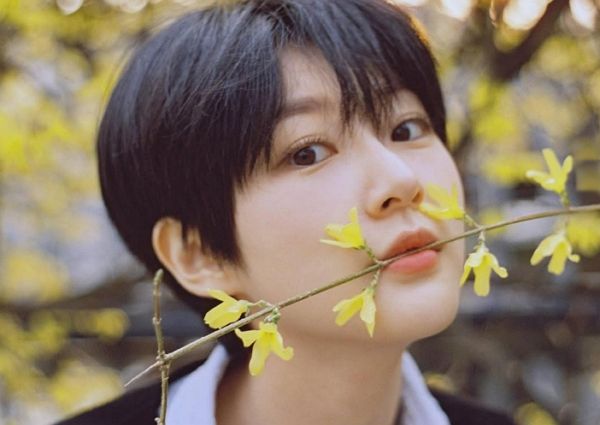 김새론의 갑작스러운 비보에 팬들이 온라인 커뮤니티를 통해 추모 성명문을 발표했다. 사진은 김새론 생전 모습. /사진=김새론 인스타그램 캡처