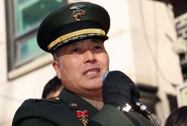 박정훈 전 해병대 수사단장이 해임 처분에 대한 집행정지를 재차 신청했다.사진은 지난 1월 9일 서울 용산구 중앙지역군사법원에서 열린 1심 선고공판에 참석한 박정훈 전 해병대 수사단장. /사진=뉴스1