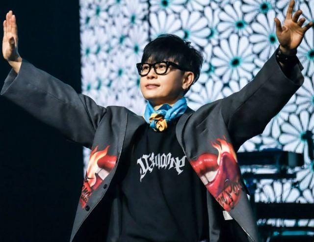 가수 이승환이 유튜버들의 의혹에 분개했다. 사진은 인스타그램에 올라온 이승환의 모습. /사진=이승환 인스타그램 캡처