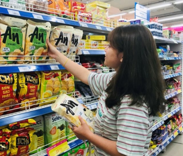 오리온이 쌀과자 수요 증가에 따라 올 상반기 제조라인 증설을 완료한다. /사진=오리온