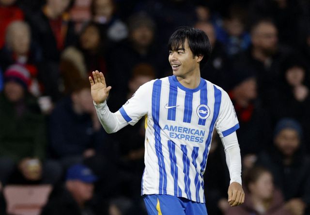 사우디아라비아 리그의 관심을 거절한 미토마 카오루가 바이에른 뮌헨과 나폴리의 관심을 받는다. 사진은 202425시즌 브라이튼 앤 호브알비온에서 활약 중인 공격수 미토마 카오루의 모습. /사진=로이터