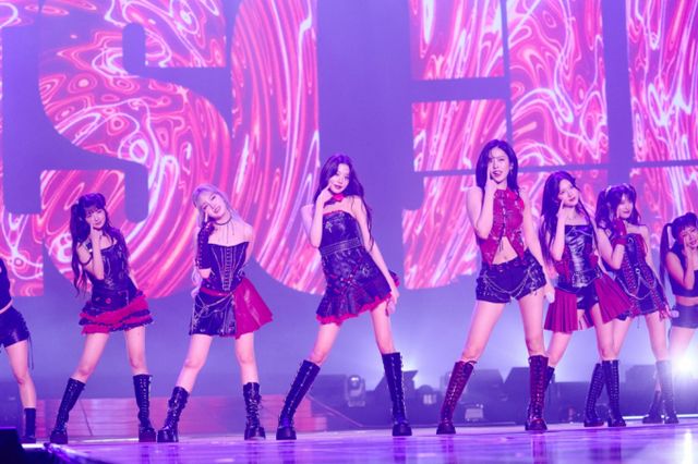 그룹 아이브가 롤라팔루자 베를린에 해드라이너로 나선다. 사진은 지난해 8월 11일 서울 송파구 KSPO 돔에서 진행된 첫 월드 투어 '쇼 왓 아이 해브' 서울 앙코르 콘서트에서 참석한 아이브. /사진=스타뉴스
