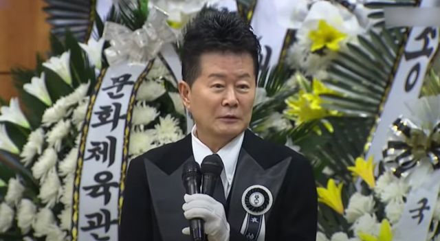 가수 태진아가 절친 송대관을 떠나보낸 후 근황을 공개했다. /사진=유튜브 채널 '노주현' 캡처