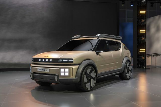 정의선 현대차그룹 회장이 수소사업에 드라이브를 걸면서 수소차 판매량 부진을 극복할 수 있을지 주목된다. 사진은 지난해 11월 미국에서 열린 LA오토쇼를 통해 공개됐던 이니시움. /사진=현대차