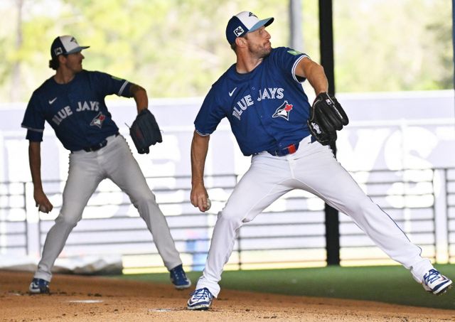 맥스 슈어저가 복귀전에서 2이닝 1실점 4탈삼진을 기록하며 완벽한 복귀전을 가졌다. 사진은 토론토 블루제이스에 합류한 맥스 슈어저가 2025시즌을 준비하는 모습. /사진=로이터 