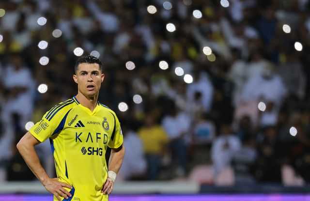 크리스티아누 호날두가 자신이 얻어낸 페널티킥을 동료에게 양보했다. 사진은 지난 26일(한국시각) 사우디아라비아 메카 킹 압둘 아지즈스타디움에서 열린 사우디 프로페셔널리그 22라운드 알 나스르와 알 웨흐다의 경기에 출전한 크리스티아누 호날두의 모습. /사진=로이터