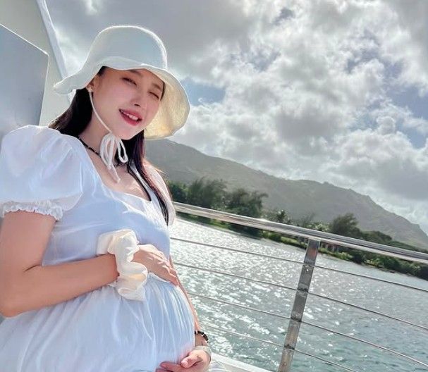  걸그룹 나인뮤지스 출신 현아가 임신과 출산 과정을 솔직하게 공개했다. /사진=현아 인스타그램