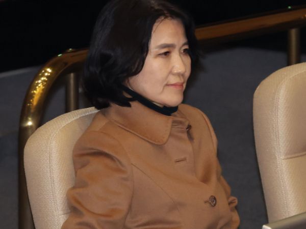 '방통위 설치법'이 국회 본회의를 통과했다. 사진은 이진숙 방송통신위원장이 27일 서울 여의도 국회에서 열린 제422회국회(임시회) 제7차 본회의에서 자리에 앉아 있는 모습. /사진=뉴시스