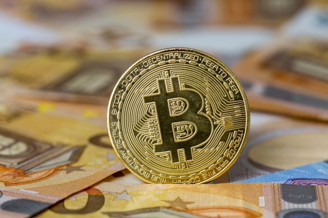 비트코인이 4일 오전 8시40분을 기준으로 4.11% 올랐다. 사진은 비트코인 이미지. /사진=이미지투데이