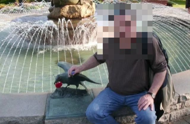 미국 플로리다에 사는 한 남성이 아버지의 휴대전화에서 1000개가 넘는 아동 포르노 파일을 발견해 경찰에 신고했다. /사진=진 폴린 페이스북 캡처