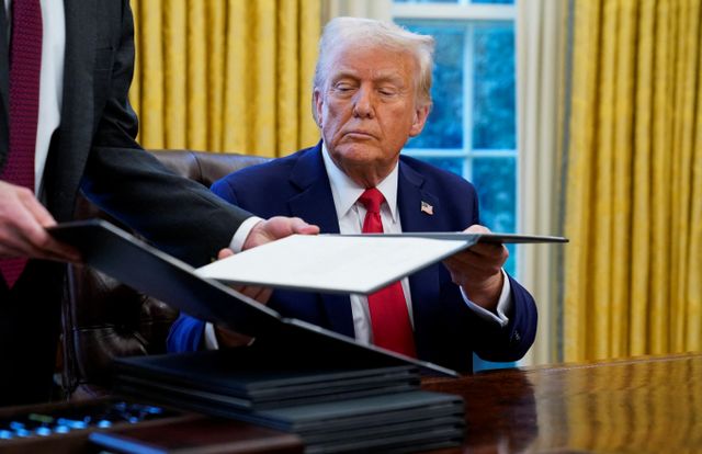 도널드 트럼프 미국 대통령이 우크라이나가 미국으로부터 받는 군사 지원의 대가로 희토류를 제공하길 원한다고 밝혔다./사진=로이터