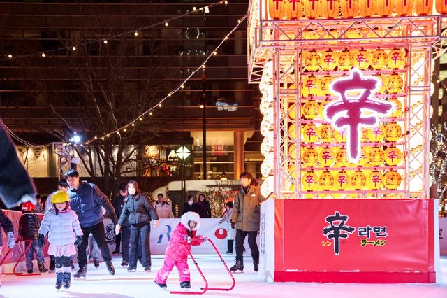 농심이 일본 삿포로 눈축제에서 '신라면 스마일링크 삿포로'를 운영한다. /사진=농심