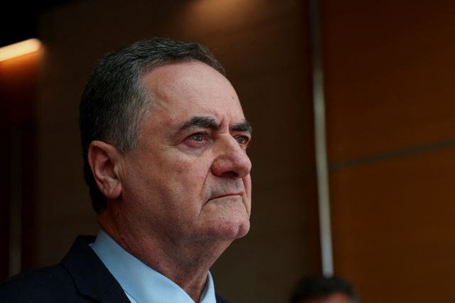 이스라엘 카츠 이스라엘 국방장관이 도널드 트럼프 미국 대통령의 가자지구 제안에 대해 가자지구 이주 계획을 이스라엘군에게 지시했다고 밝혔다. 사진은 카츠 장관이 지난해 8월16일 이스라엘 예루살렘에서 영국과 프랑스 외무장관과의 회동에 참석한 모습. /사진=로이터