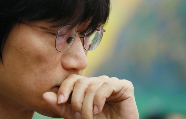 한국 벤처 신화의 상징으로 꼽히는 이해진 네이버 창업자와 김범수 카카오 창업자가 복귀를 앞둔 가운데 네이버와 카카오가 다시 한번 미래 먹거리를 두고 치열한 경쟁을 펼칠 것으로 예상된다. 사진은 이해진 네이버 글로벌 투자책임자가 2017년 서울 여의도 국회에서 열린 정무위원회의 종합감사에 출석해 생각에 잠겨 있는 모습. /사진=머니투데이