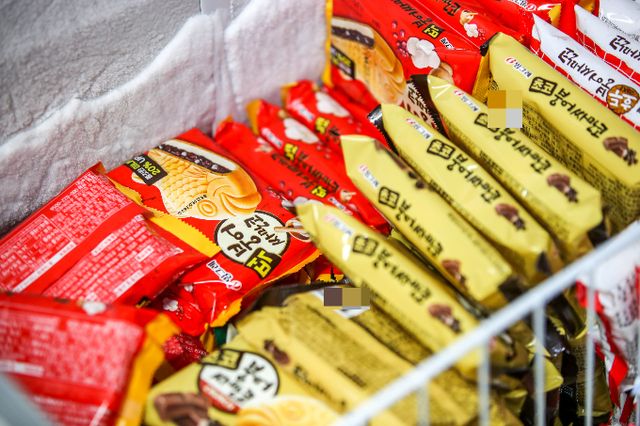 빙그레가 다음달부터 커피와 과채음료, 아이스크림 일부 제품의 가격을 올린다. /사진=뉴시스