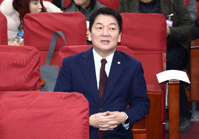 안철수 국민의힘 의원이 최근 논란이 된 MBC 기상캐스터 오요안나씨 사망사건에 대해 정부와 정치권이 나서야 한다고 촉구했다. 사진은 안 의원의 모습. /사진=뉴스1