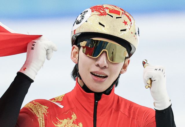 중국 매체 시나 스포츠가 2025 하얼빈 동계아시안게임 쇼트트랙 남자 500m에서 금메달을 딴 린샤오쥔을 감쌌다. 사진은 린샤오쥔의 모습. /사진=뉴스1