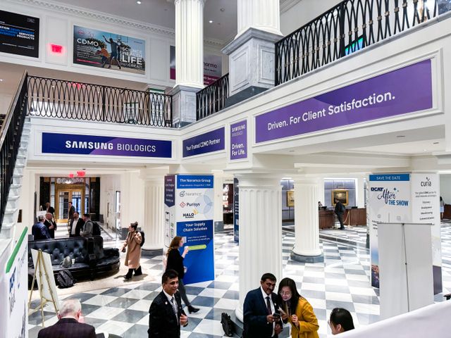 삼성바이오로직스가 오는 17일(현지시각)부터 미국 뉴욕에서 열리는 '디캣 위크'에 참가한다. 사진은 지난해 진행된 디캣 위크 2024 현장 배너. /사진=삼성바이오로직스