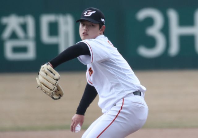 어깨 부상을 털고 돌아온 문동주가 복귀전에서 1이닝을 완벽하게 막아냈다. 사진은 2024시즌 한화 이글스에서 활약한 문동주의 모습. /사진=뉴스1