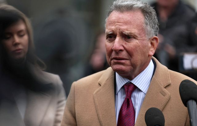 스티브 위트코프 미국 중동 특사가 블라디미르 푸틴 러시아 대통령을 만나 종전 협의에 나설 계획이다. 사진은 지난 6일(현지시각) 위트코프 특사가 미국 워싱턴D.C 백악관에서 기자들과 이야기를 나누는 모습. /사진=로이터