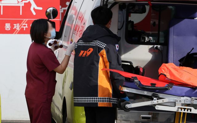 철도공사중이던 작업자량이 전복돼 5명중 3명이 중상을 입고 나머지 2명도 경상을 당해 병원에서 치료를 받고 있다. 사진은 기사내용과 무관함. /사진=뉴스1