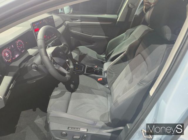 '신형 골프' 모델은 최고출력 150마력, 최대토크 36.7kg.m를 발휘한다. 가격은 프리미엄 4007만원, 프레스티지 4396만원이다. /사진=김이재 기자