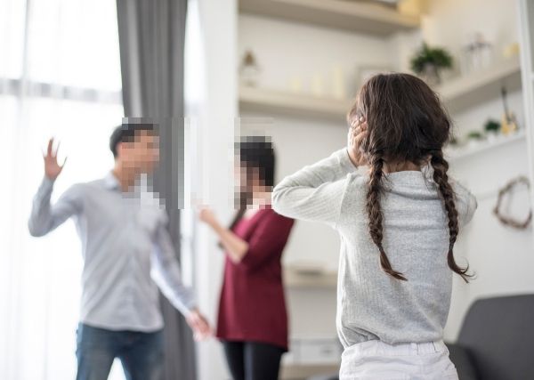 아이들을 데리고 잠적한 아내와 이혼하고 싶어하는 남편의 사연이 전해졌다. 사진은 기사와 직접적인 관련 없음. /사진=이미지투데이