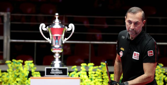 세미 사이그너가 고령에도 기량을 유지한 비결을 밝혔다. 사진은 지난 17일 제주 한라체육관에서 열린 ' SK렌터카 제주특별자치도 PBA-LPBA 월드 챔피언십 2025' PBA' 결승전에서 승리한 세미 사이그의 모습. /사진=프로당구협회(PBA) 제공