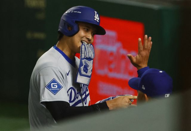 LA다저스가 오타니 쇼헤이와 야마모토 요시노부를 필두로 시카고 컵스를 제압했다. 사진은 18일 일본 도쿄돔에서 열린 2025 메이저리그(MLB) 개막 도쿄 시리즈 1차전에 출전한 오타니 쇼헤이의 모습. /사진=로이터