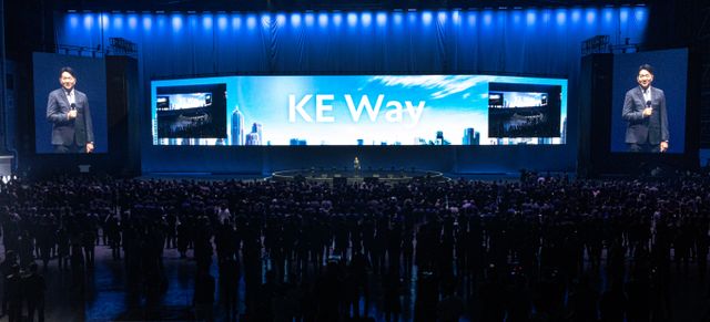 두항공사의 통합이 성사될 시 연간 3000억원 이상의 시너지 효과를 창출할 것이라는 기대가 나온다. '라이징 나이트' 행사에서 환영사를 하고 있는 조원태 한진그룹 회장의 모습. /사진=대한항공