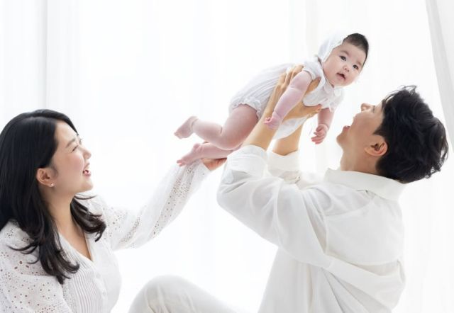 방송인 박수홍이 천사 같은 딸 재이의 100일 화보를 공개했다. /사진=박수홍 인스타그