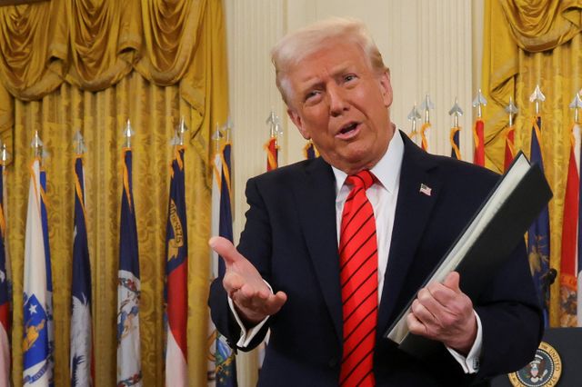 미국 정부가 알래스카에 석유·가스 임대를 위한 토지 면적을 확대하고 액화천연가스(LNG) 파이프라인과 광산 도로 건설 제한을 해제한다. 사진은 도널드 트럼프 미국 대통령이 지난 20일(현지시각) 미국 워싱턴D.C 백악관에서 교육부 폐쇄 행정명령 서명 행사에서 연설하는 모습. /사진=로이터