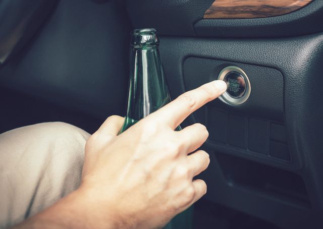무면허 상태로 음주운전을 한 운전자가 경찰에 적발되자 지인 면허증을 제시한 가운데 법원은 운전자에게 실형을 선고 했다. 사진은 기사내용과 무관함. /사진=이미지투데이
