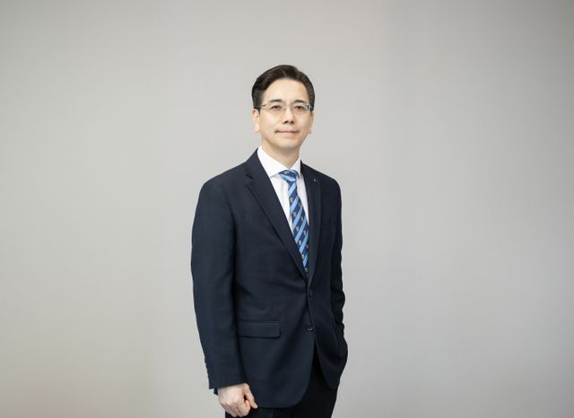 현대건설이 해외 시장에서 활로를 모색하고 있다. 사진은 이한우 현대건설 대표이사 모습. /사진=현대건설