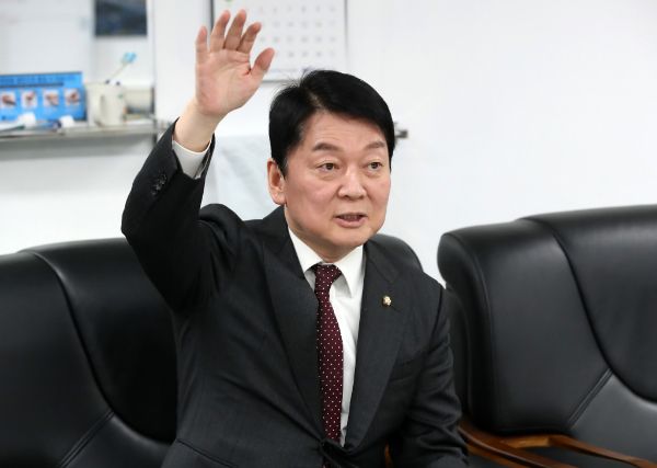 안철수 국민의힘 의원이 이재명 더불어민주당 대표에게 사과할 생각이 없다는 뜻을 밝혔다. 사진은 기사의 이해를 돕기 위 안철수 국민의힘 의원 모습. /사진=뉴스1