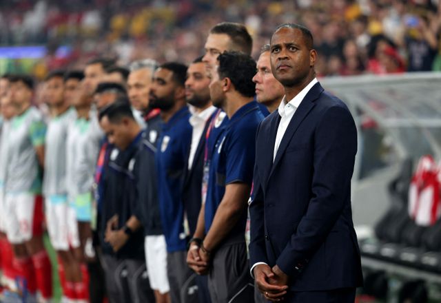 패트릭 클라위베르트 감독이 이끄는 인도네시아가 호주에 완패를 당했다. 사진은 지난 20일(한국시각) 호주 시드니 알리안츠 스타디움에서 열린 2026 북중미월드컵 아시아 지역 3차 예선 C조 7차전 호주와 인도네시아의 경기에 나선 패트릭 클라위베르트 감독(오른쪽)의 모습. /사진=로이터