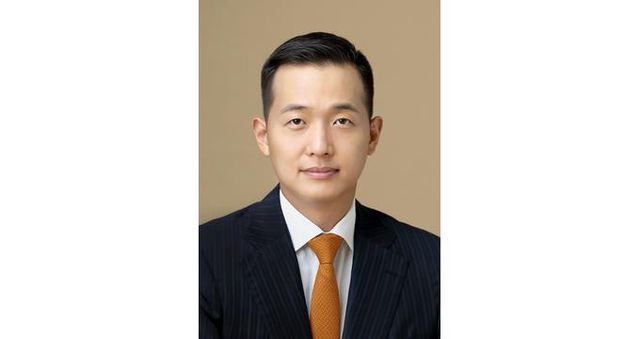 김동관 부회장 등 한화에어로스페이스 최고 경영진이 총 48억원 규모의 자사주 매입을 결정했다. 사진은 김동관 한화그룹 부회장. /사진=한화그룹