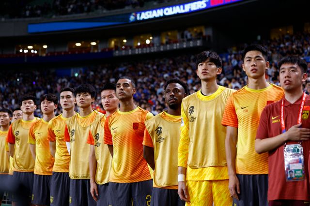 중국 축구대표팀이 호주에 패하며 C조 최하위를 유지했다. 사진은 2026 북중미월드컵 3차 예선에 나선 중국 축구대표팀의 모습. /사진=로이터