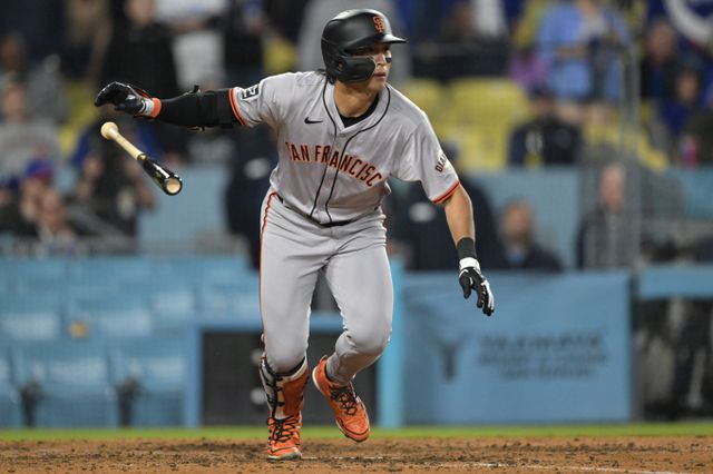 야구선수 이정후가 약 10개월 만에 홈 구장에 복귀했지만 안타를 치지 못했다. 사진은 2024시즌 샌프란시스코 자이언츠에서 활약한 이정후의 모습. /사진=로이터