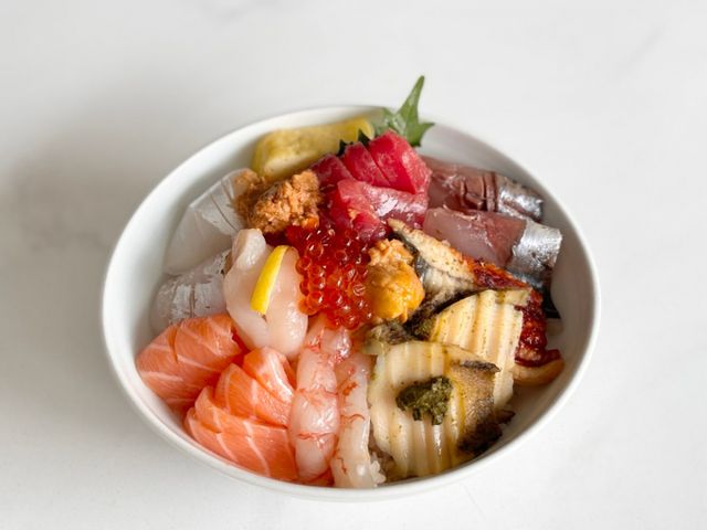 훈우영은 서초동 카이센동 전문점이다. 사진은 훈우영 메뉴. /사진=다이어리알