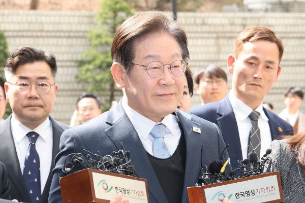 사진은 이재명 더불어민주당 대표가 26일 서울 서초구 서울고등법원에서 열린 공직선거법 위반 혐의 항소심 선고 공판에 출석한 모습. /사진=뉴시스