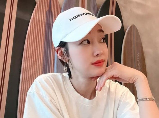 결혼을 앞둔 배우 최여진(42)이 불미스러운 루머로 곤욕을 치르고 있다. /사진=최여진 인스타그램