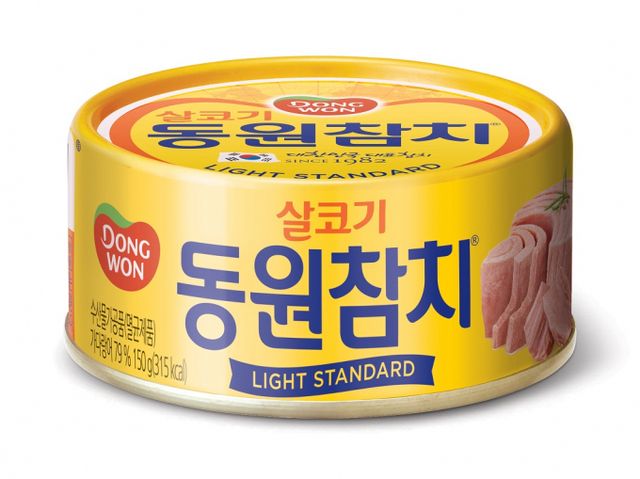 동원F&B의 동원참치를 일주일에 2~3캔씩 먹으면 미국 FDA에서 권장하는 알맞은 양의 참치 살코기를 섭취할 수 있다. /사진=동원F&B