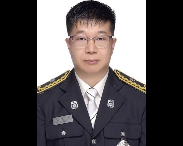 사진은 부산소방재난본부 소속 정일기 소방위의 모습. /사진=뉴스1(부산소방재난본부 제공)