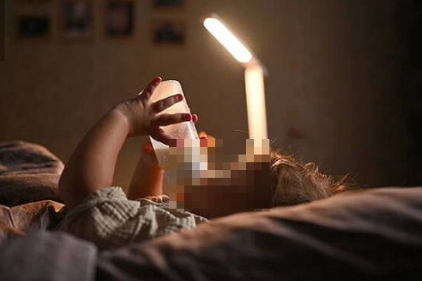 미국에서 '괴물 있다'는 아이 말에 침대 밑을 확인했다 모르는 남성을 발견하는 충격적인 사건이 발생했다. 사진은 기사와 관련 없는 자료 사진. /사진=이미지투데이