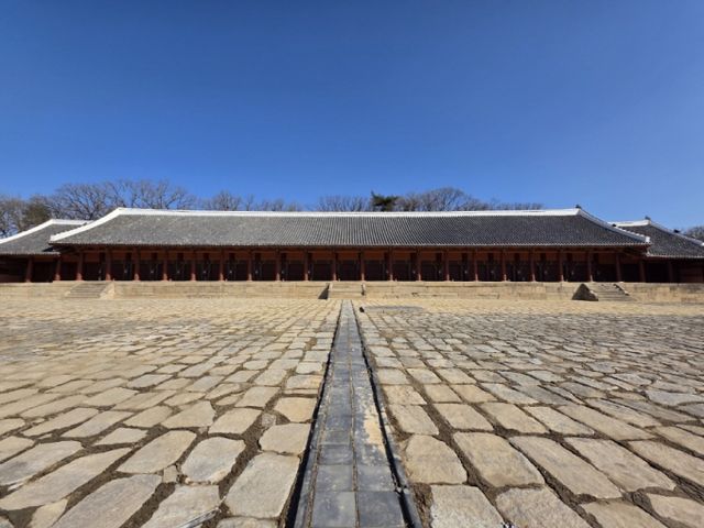 창덕궁 옛 선원전에 임시 봉안했던 조선왕들의 신주가 종묘 정전으로 돌아올 예정이다. 사진은 보수 공사를 마친 종묘 정전. /사진=국가유산청